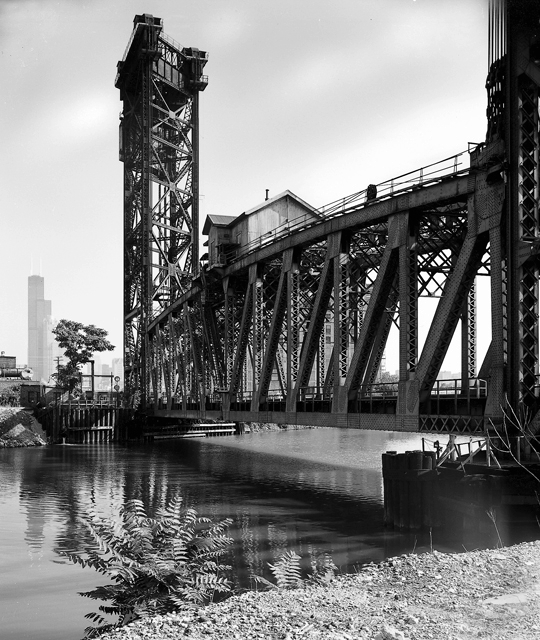 Carrying Amtrak
		trains out of Chicago, this bridge near Chinatown lifts to allow barges and 
		boats to pass underneath